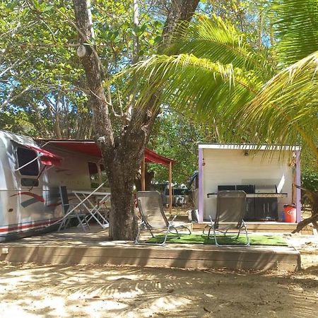 Airstream Paradise Bernard Екстериор снимка