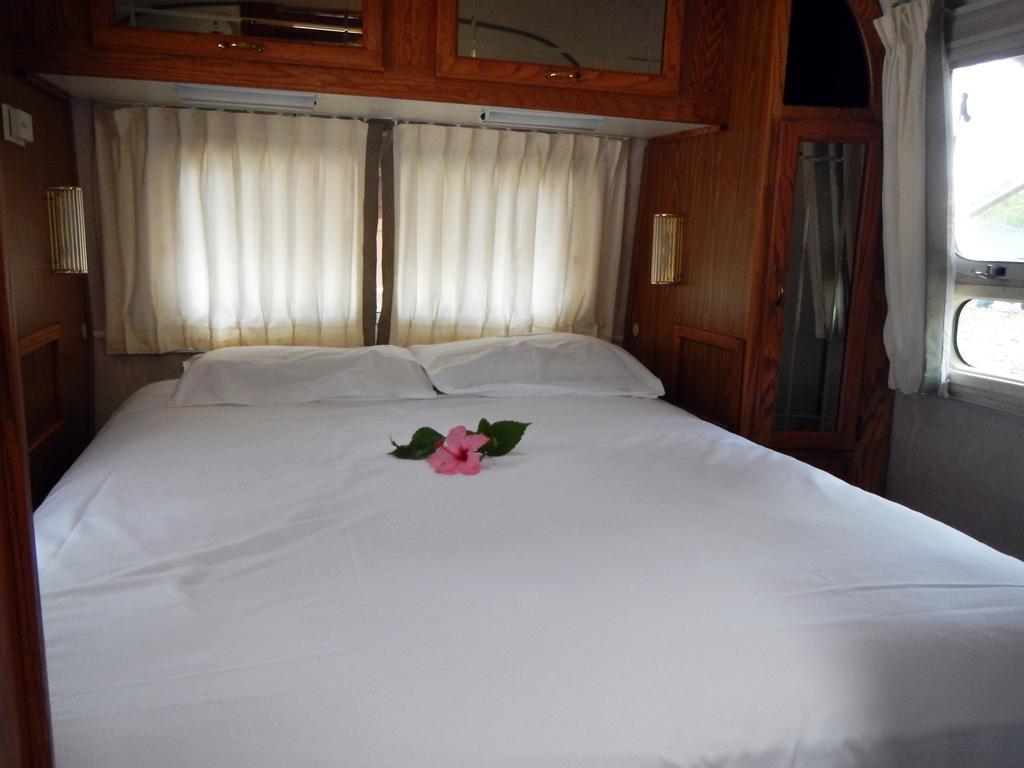 Airstream Paradise Bernard Стая снимка